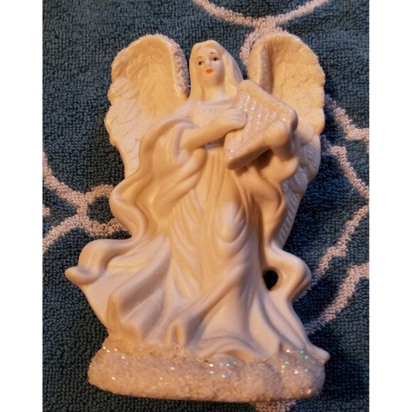 K's Collection ceramic angel figurine - Picture 3 of 12